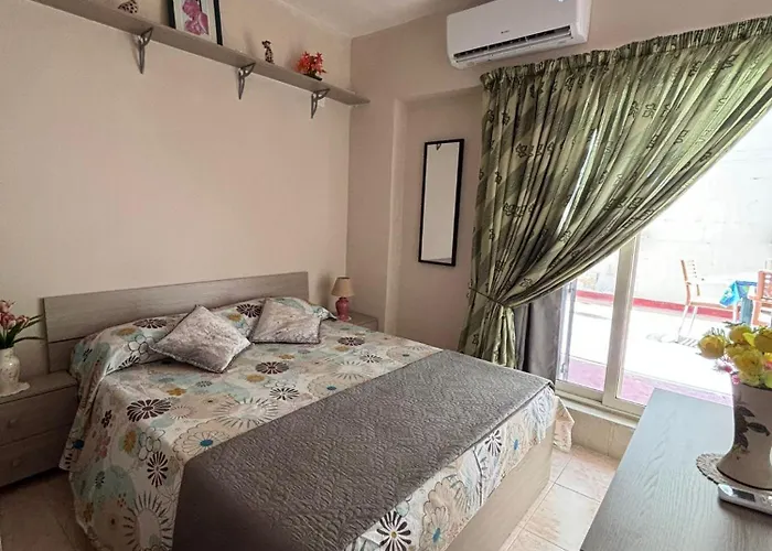Cosy 2 Bedroom Apartment In Qawra Bugibba Area