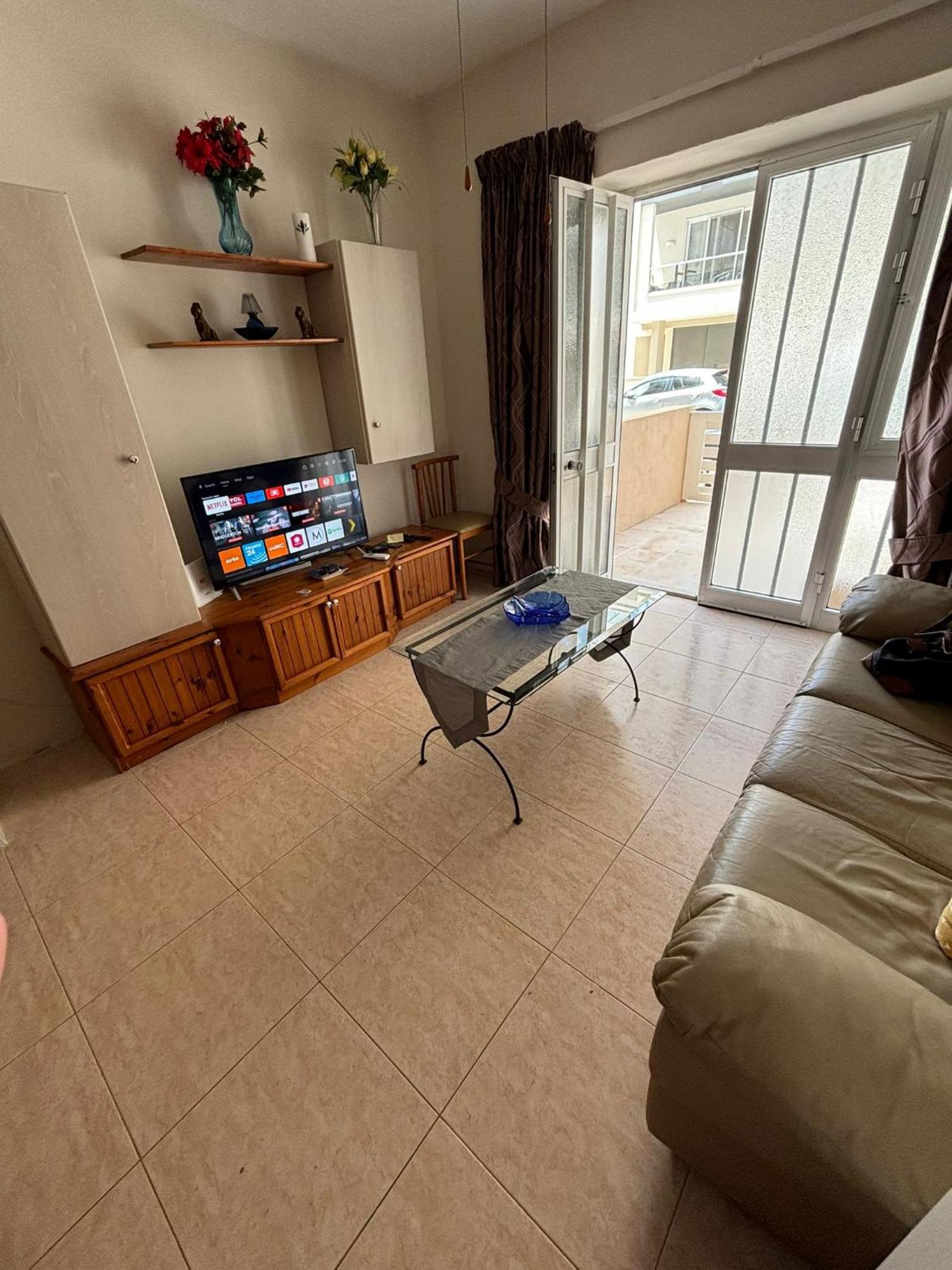 Cosy 2 Bedroom In Qawra Bugibba Area * San Pawl il-Baħar
